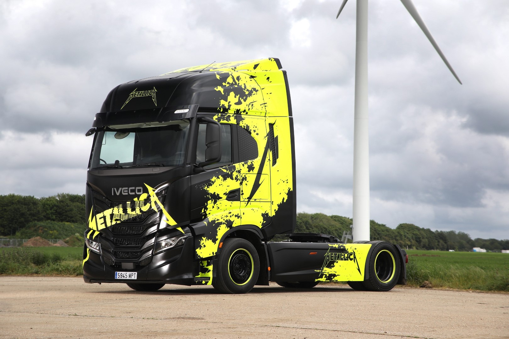 Metallica M72 Dünya Turu, IVECO’nun çoklu enerji filosu ile start veriyor